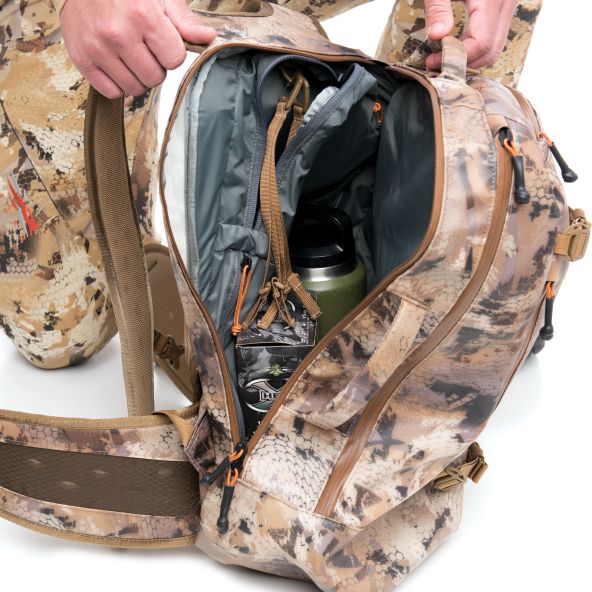 SITKA Full Choke Pack in Waterfowl Marsh Detailansicht