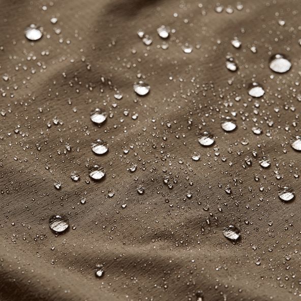 SITKA Ambient Hoody in Pyrite Detailansicht wasserabweisend