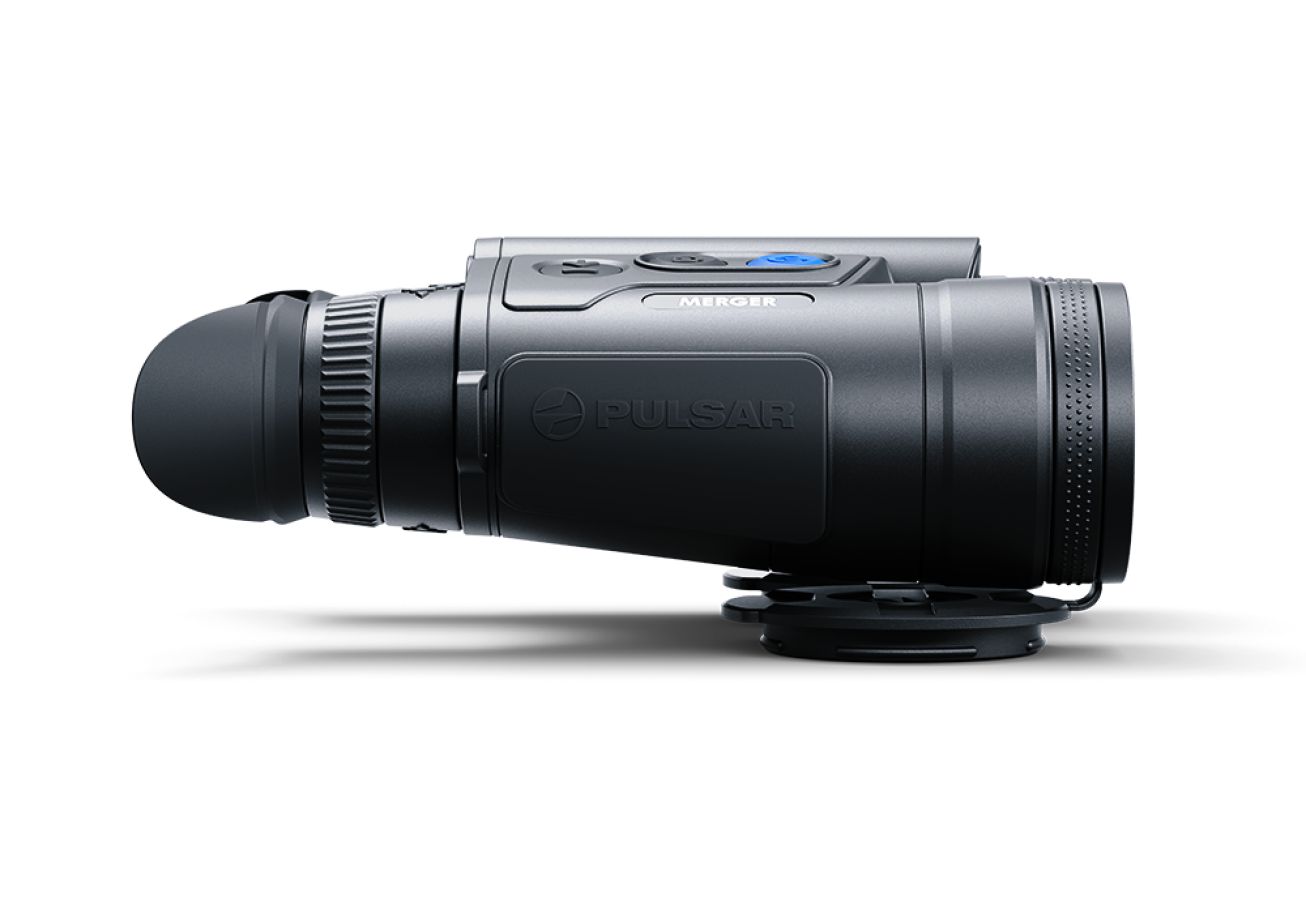 PULSAR-Merger-LRF-XQ35-4 PULSAR Merger LRF XQ35 Seitenansicht