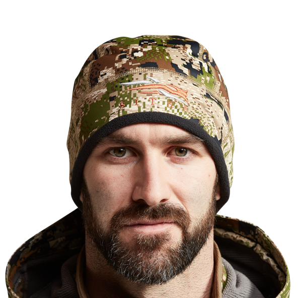 SITKA Jetstream Beanie in Subalpine angezogen